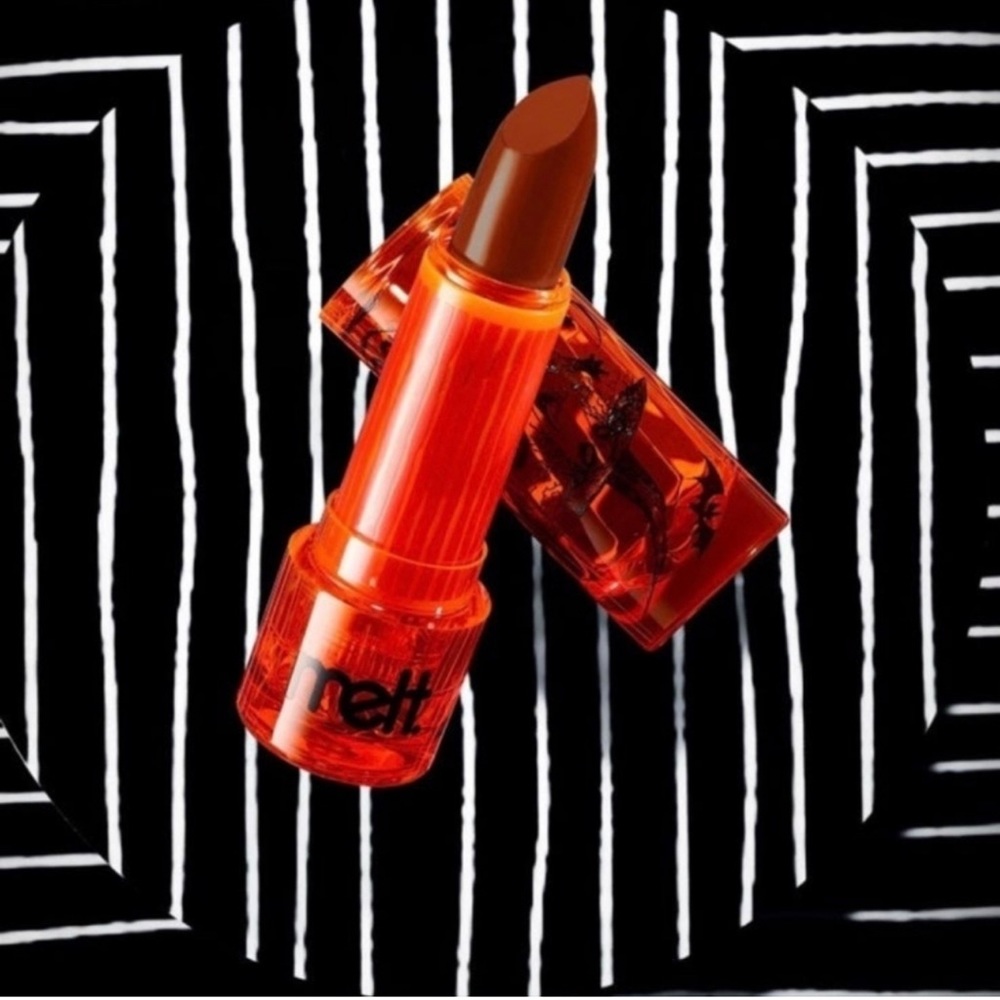 ***ISO**** I am LOOKING FOR Pumpkin King from Melt Cosmetics